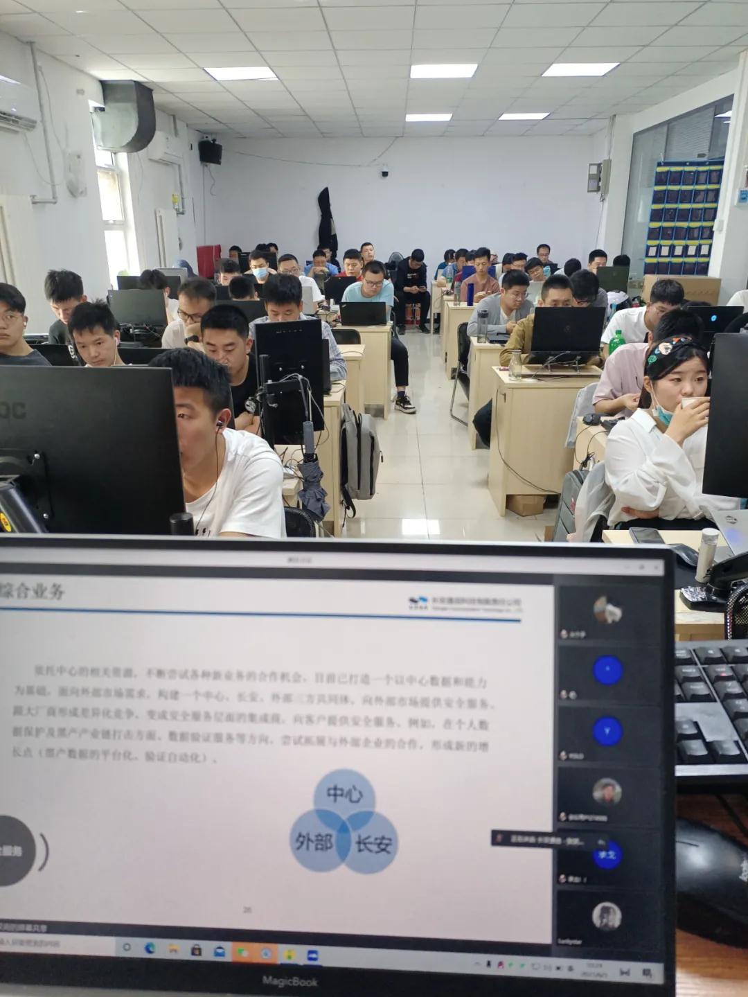 大廠最頭疼的崗位，月薪3W還搶不到人，普通運(yùn)維和云計(jì)算/云原生人才，差距在哪？